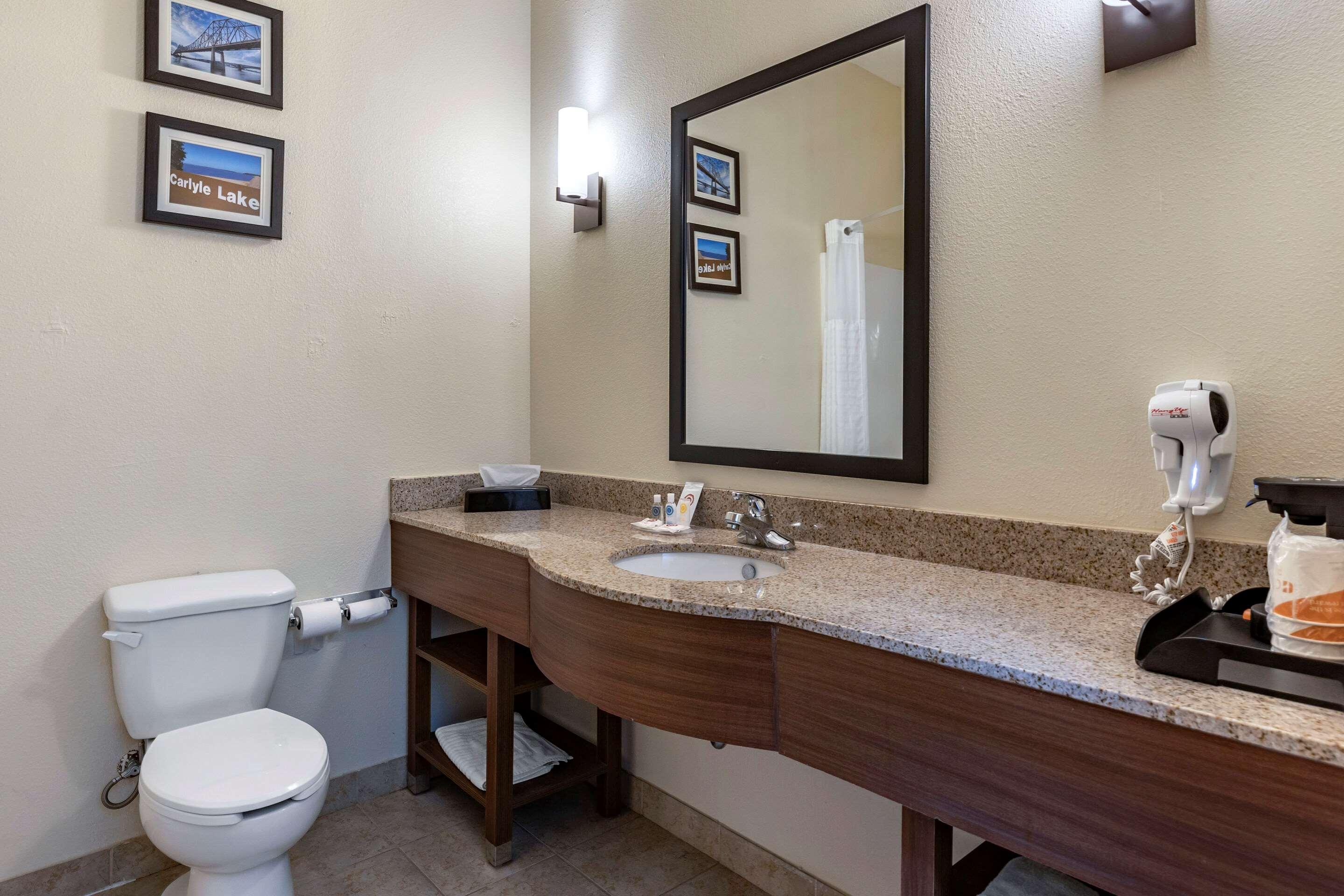 Comfort & I-70 Hotel