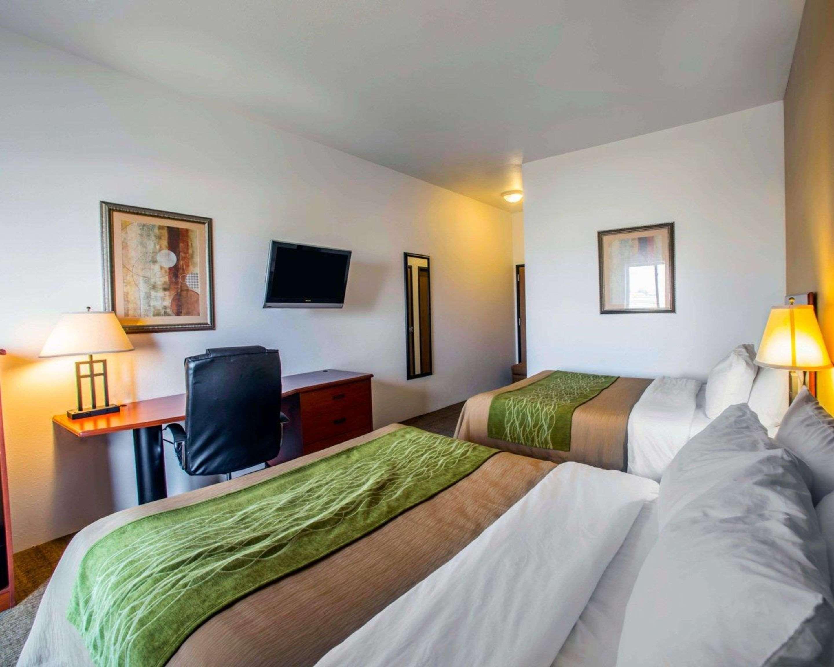 Comfort & Hotel Greenville